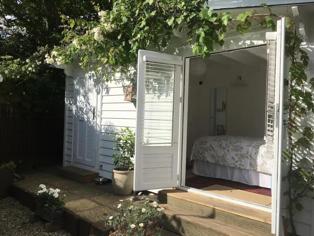 Garden Studio Cranbrook Exterior photo